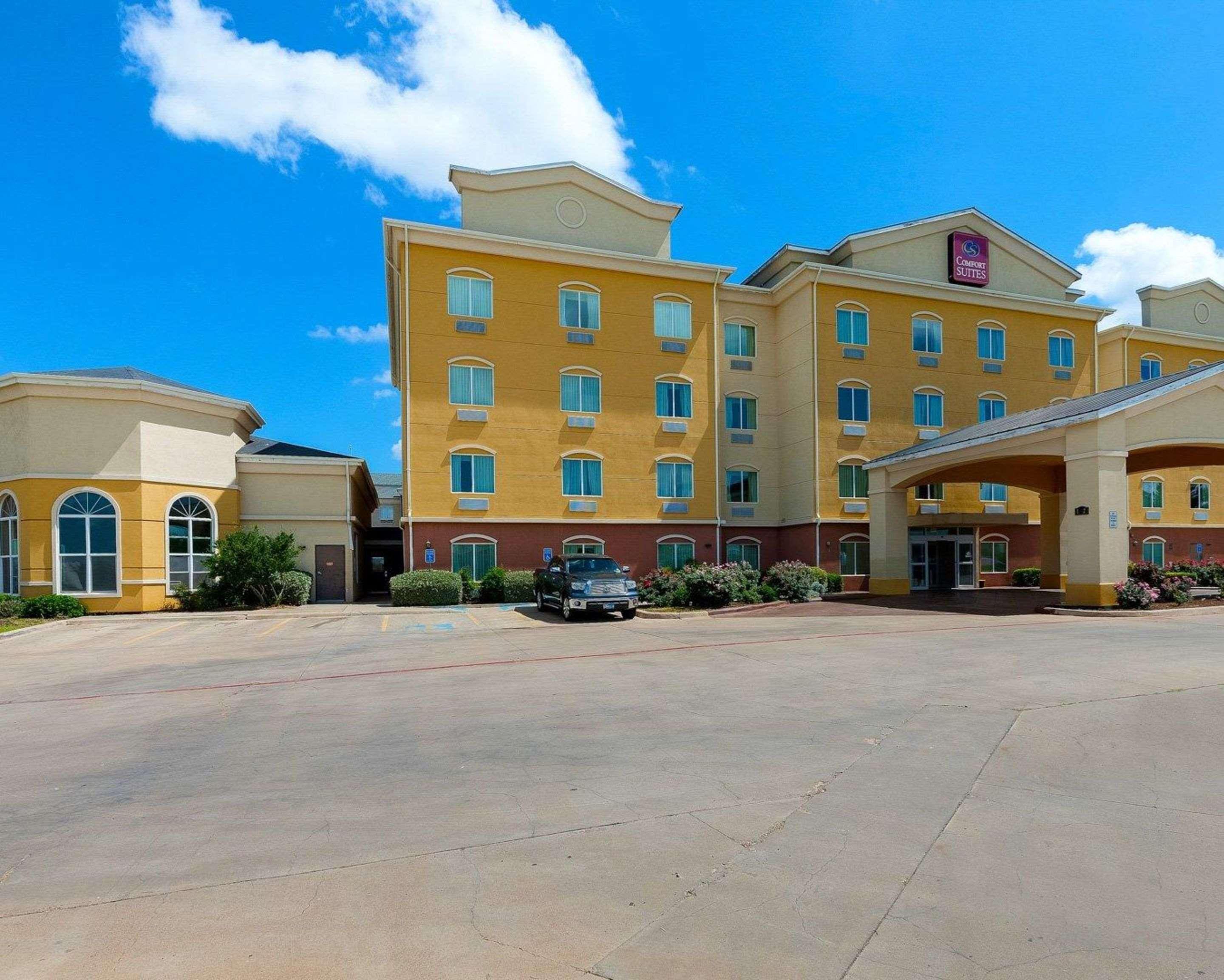 Comfort Suites University Abilene Exterior photo